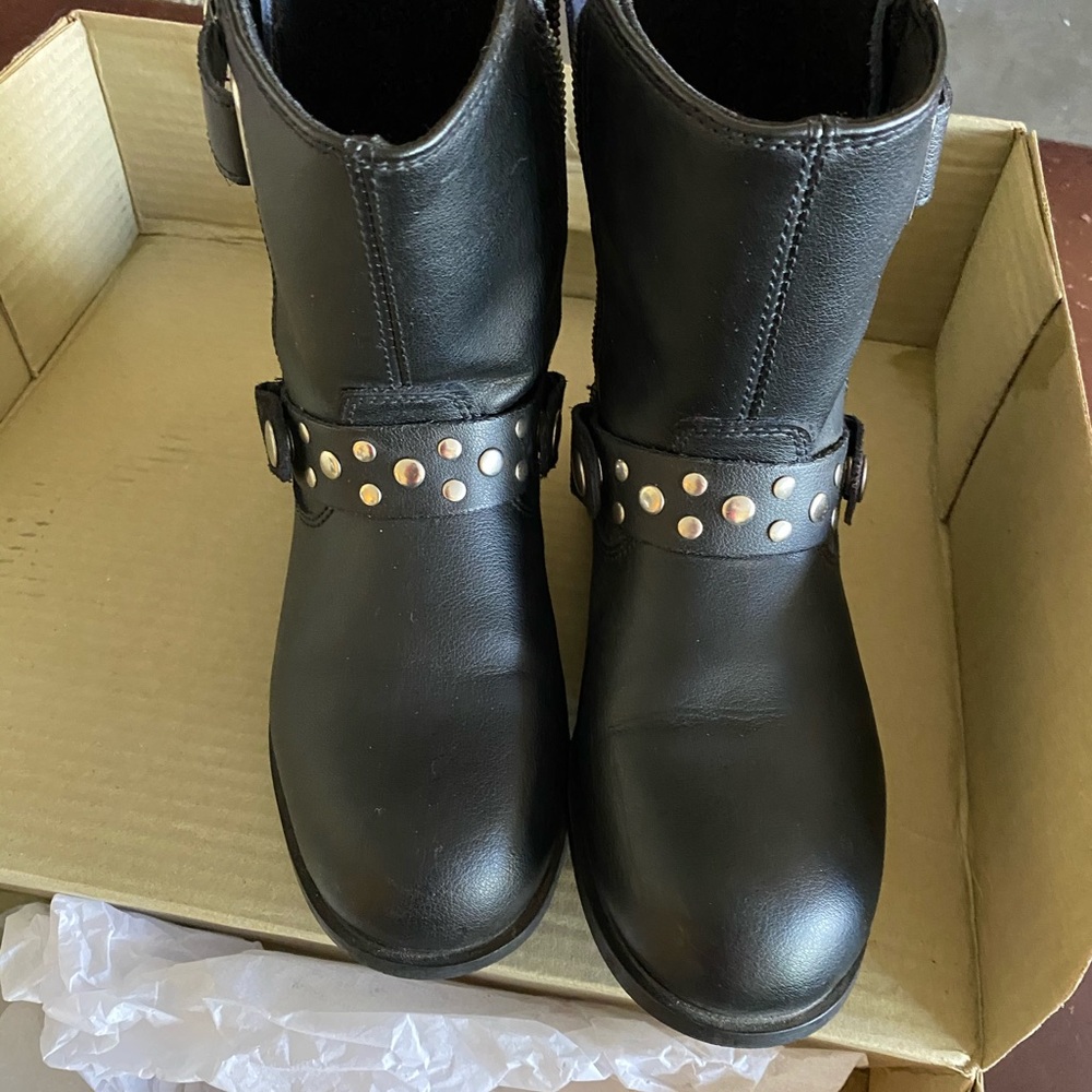 Women’s motorcycle boots